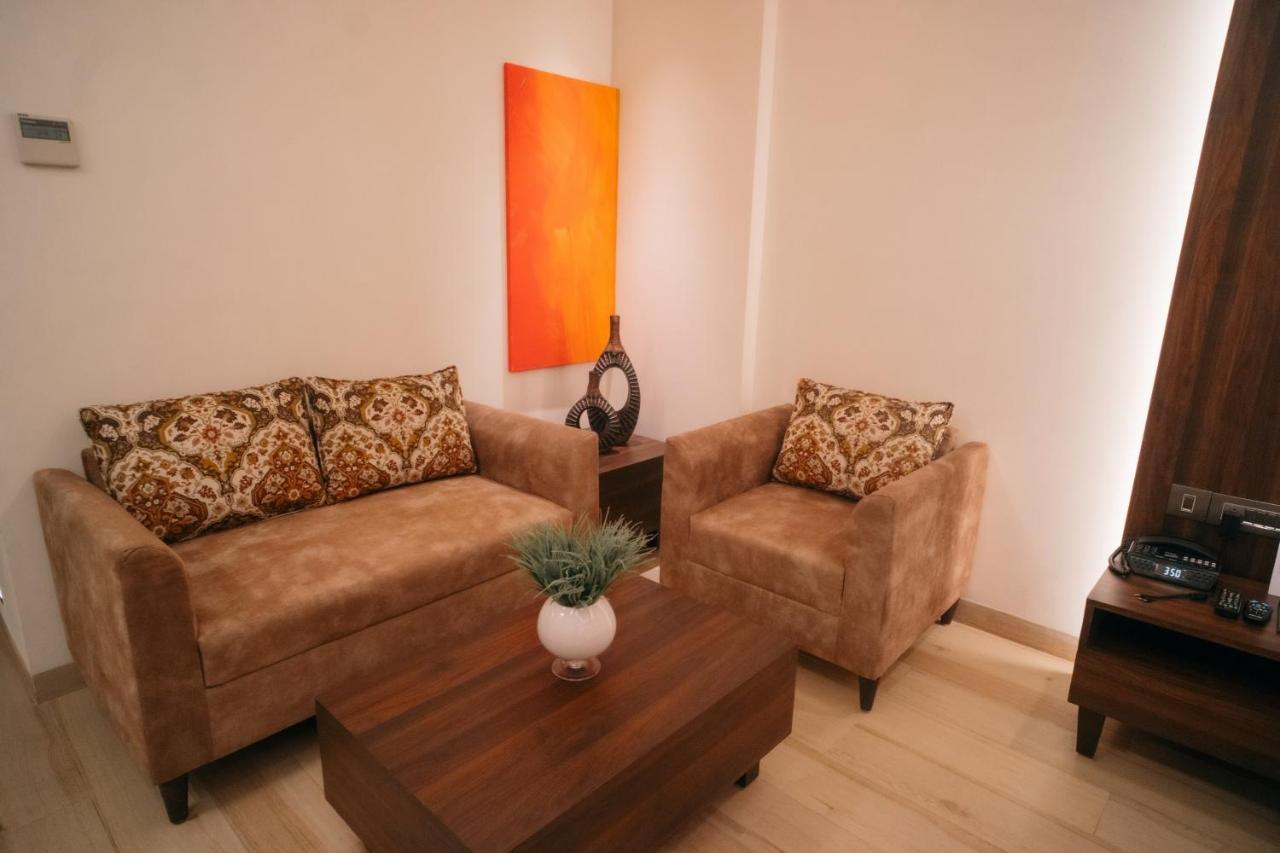 Playotel Premier Vijay Nagar Indore Exterior foto