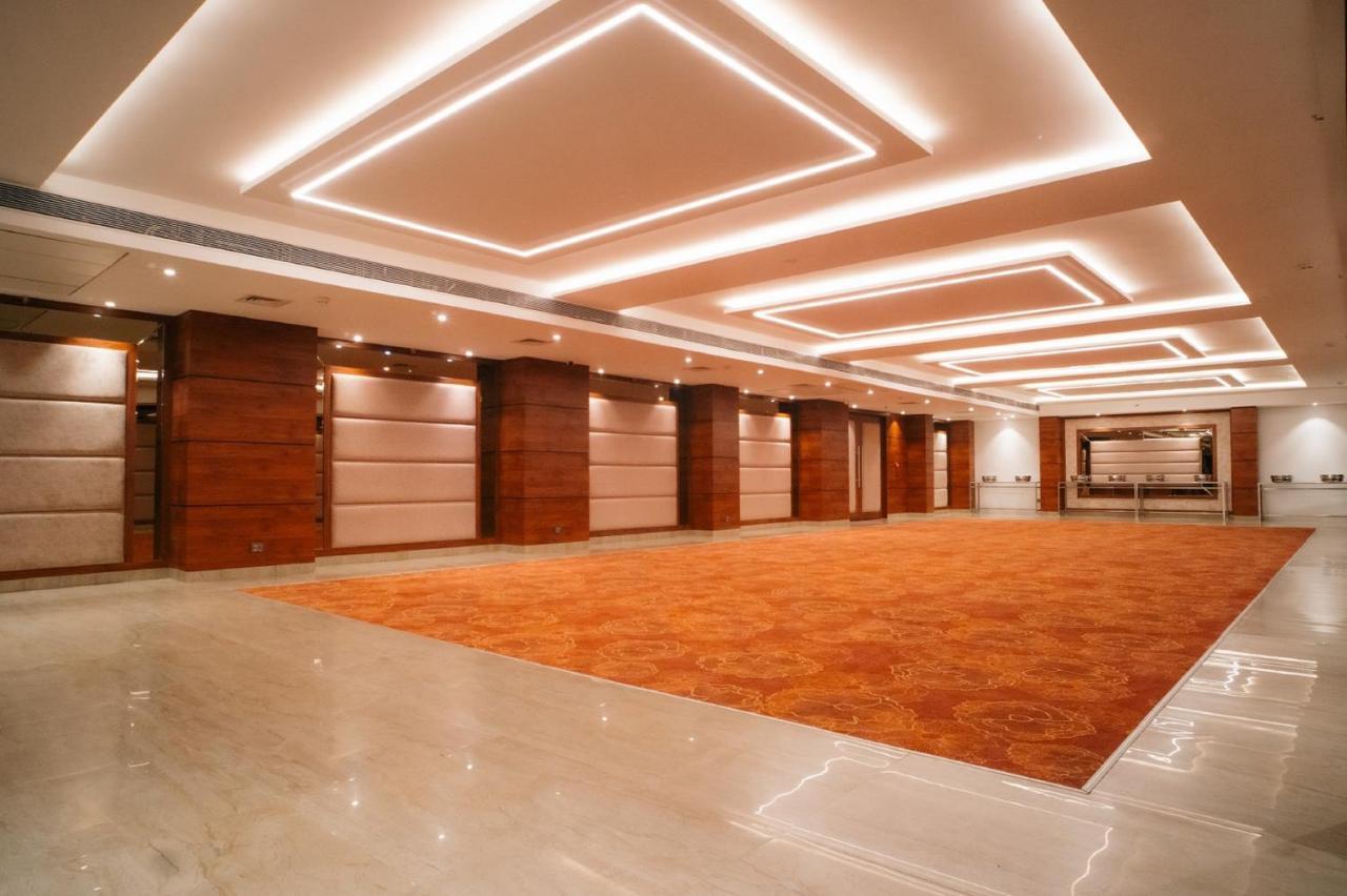 Playotel Premier Vijay Nagar Indore Exterior foto