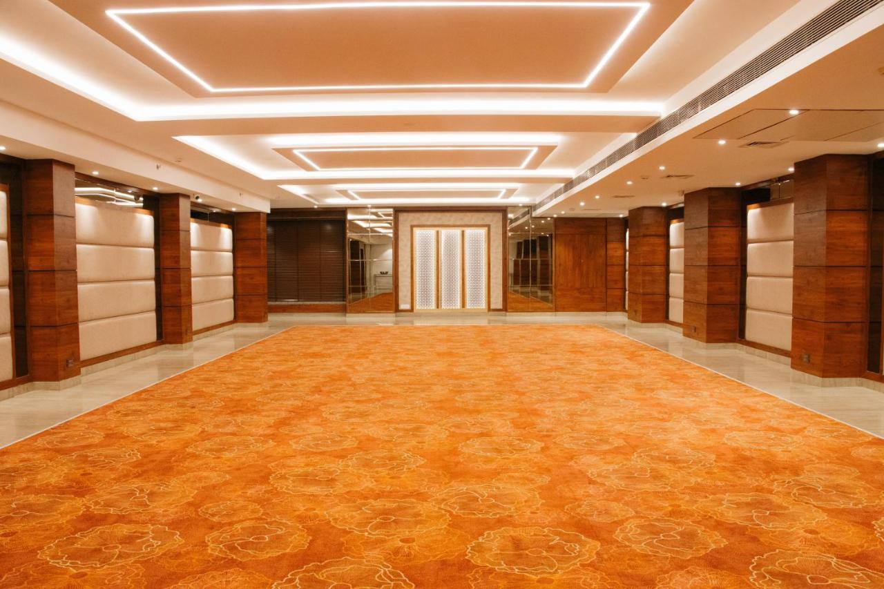 Playotel Premier Vijay Nagar Indore Exterior foto