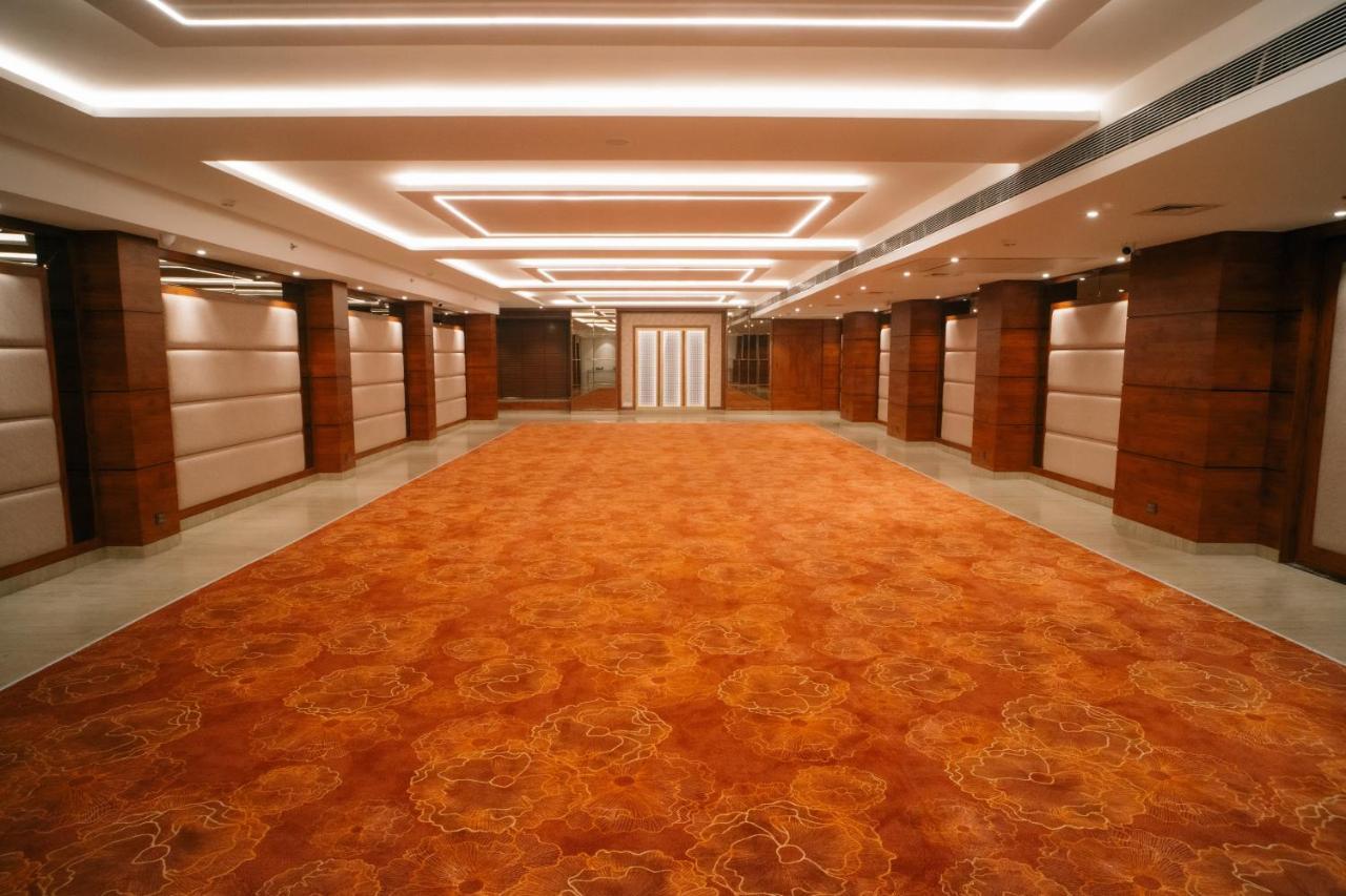 Playotel Premier Vijay Nagar Indore Exterior foto