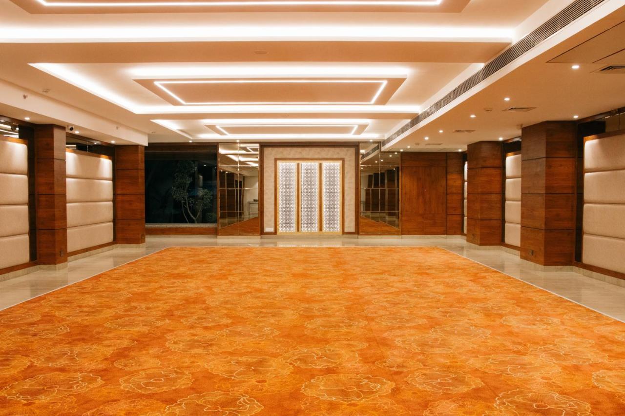 Playotel Premier Vijay Nagar Indore Exterior foto